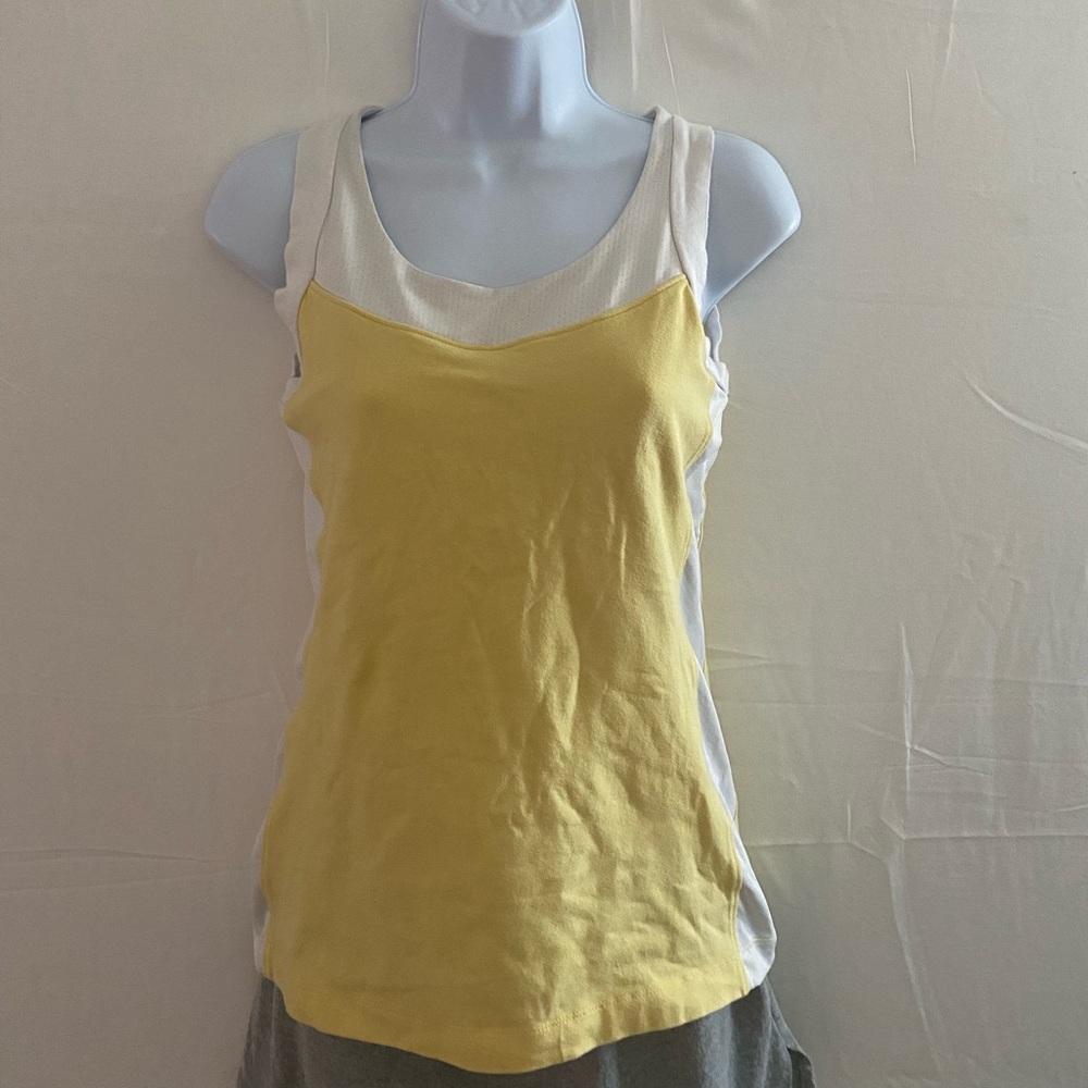 Danskin Now Tank with Shelf Bra, Size M (8-10), Athletic